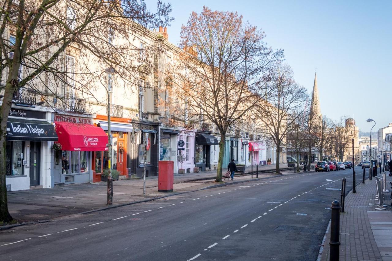 Elliot Oliver - Modern 2 Bedroom Town Centre Apartment Cheltenham Exterior foto
